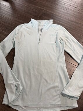 The North Face Women's Pale Blue Quarter-Zip Long Sleeve Top